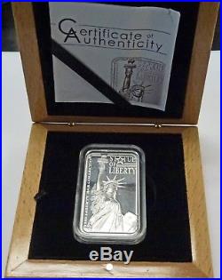 BJSTAMPS2017 Cook Islands Statue of Liberty PF Silver Bar $10 Coin. 999 Silver