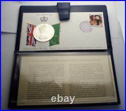 COOK ISLANDS 25 DOLLARS 1977 KM#18 BU Silver with COA in Original Folder. B17